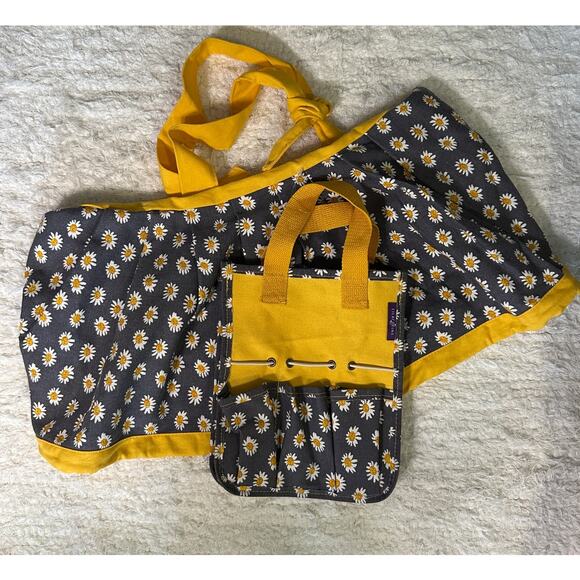 Lilac & Vine Daisy Print 1/2 Apron and Mini Tool Bag - Picture 5 of 13